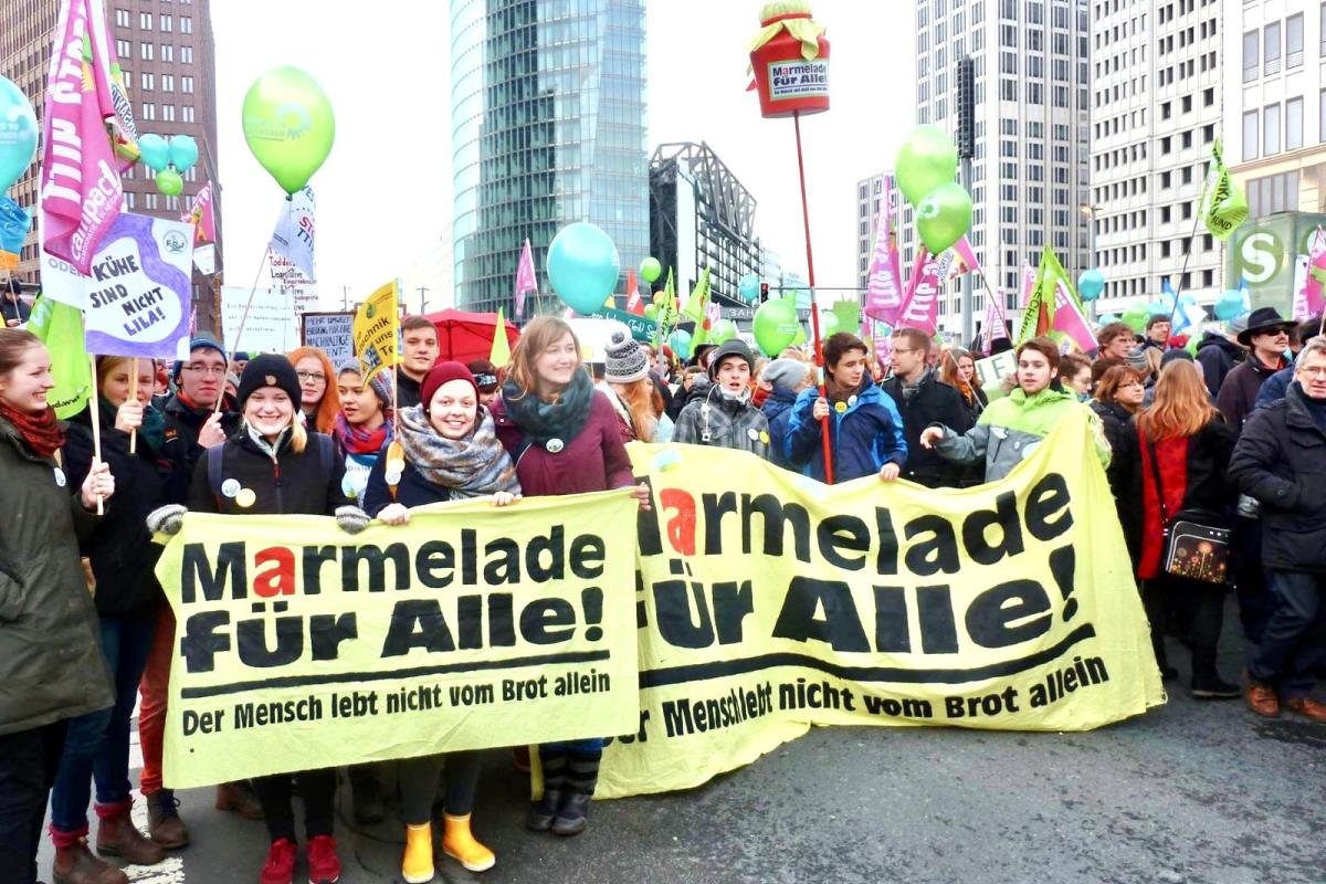 Marmelade für Alle-Banner bei Demo in Berlin