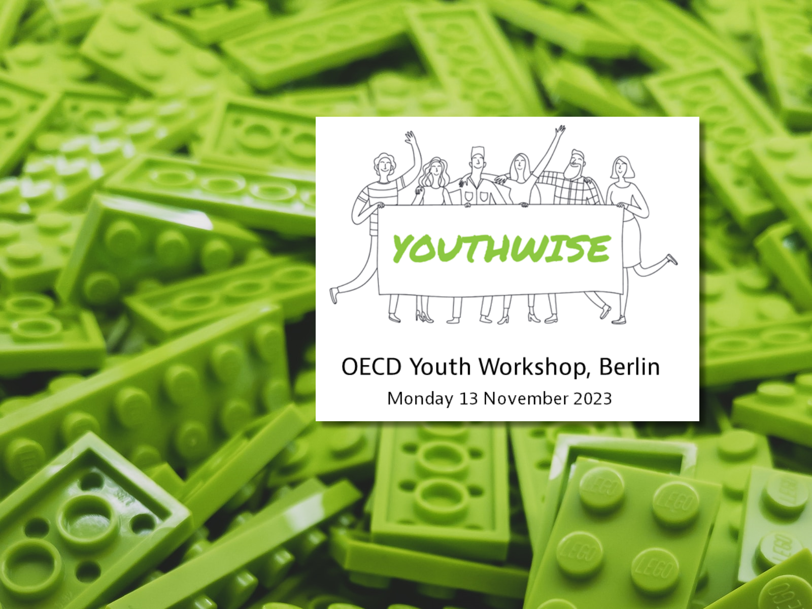 OECD Youthwise-Grafik vor grünen Legosteinen